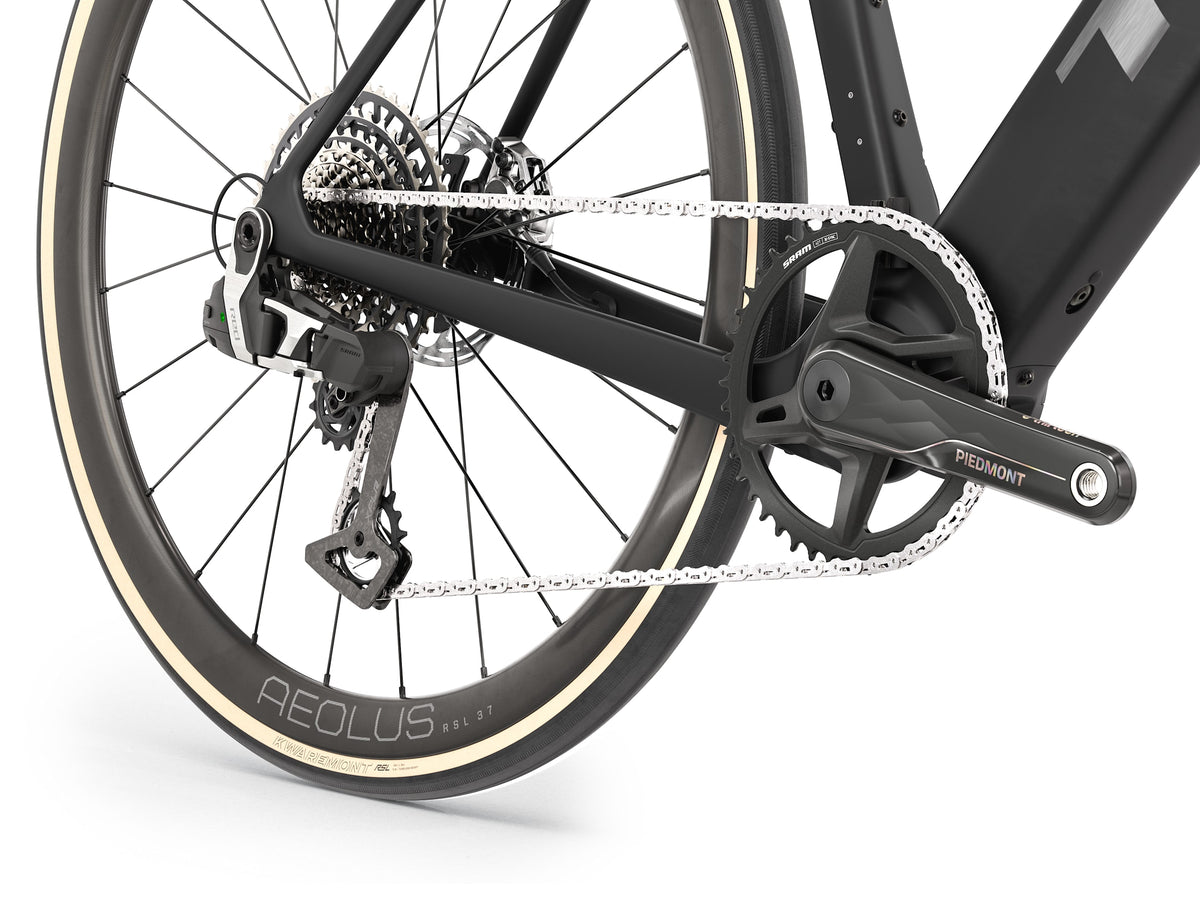 Trek Domane+ SL 9 AXS Gen 5 Matte Deep Smoke